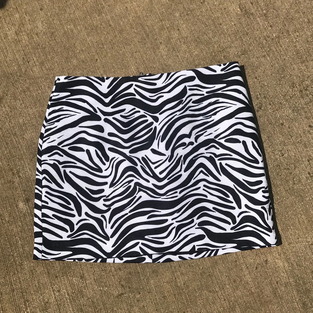 Zebra mini skirt